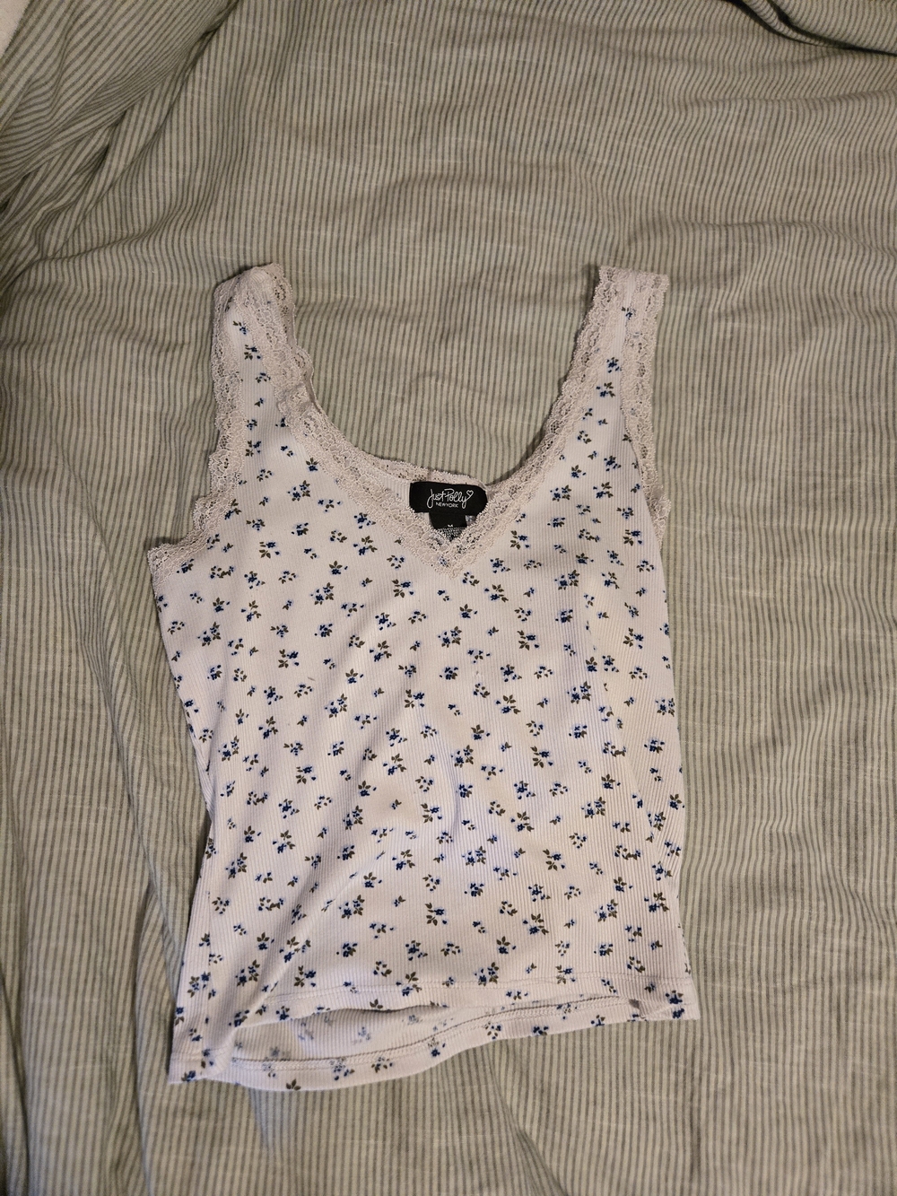 Lace-Trim White Floral Ribbed Crop Tank